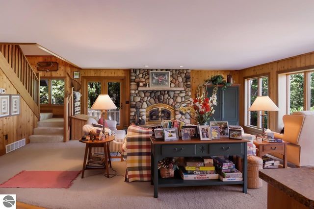 4537 E Duck Lake Road, Lake Leelanau, MI 49653