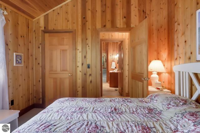 4537 E Duck Lake Road, Lake Leelanau, MI 49653