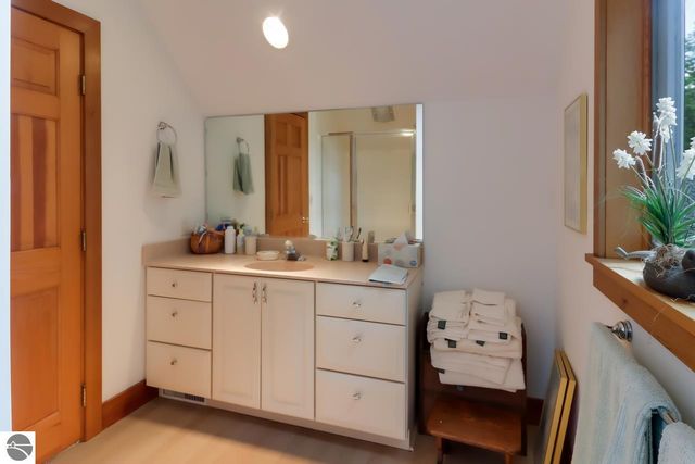 4537 E Duck Lake Road, Lake Leelanau, MI 49653