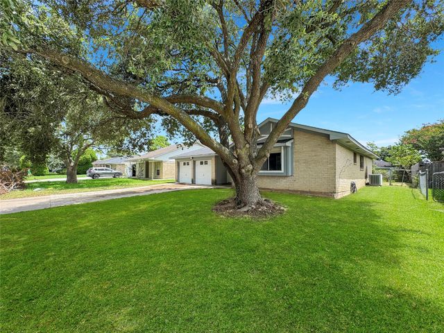 12019 New Brunswick Drive, Houston, TX 77089