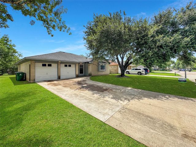 12019 New Brunswick Drive, Houston, TX 77089