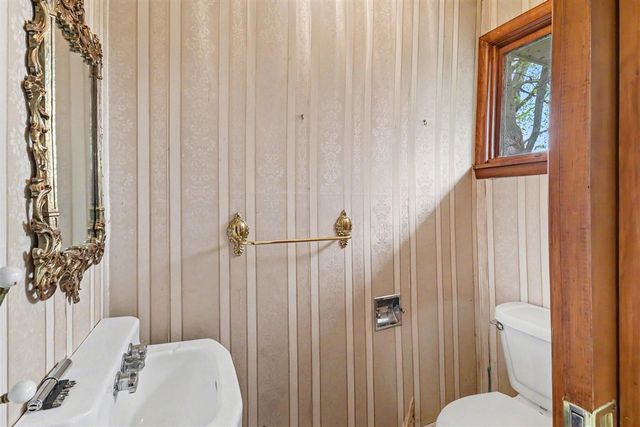 117 N Apple Street, Hart, MI 49420