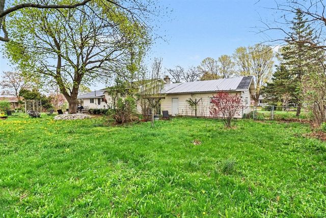 117 N Apple Street, Hart, MI 49420