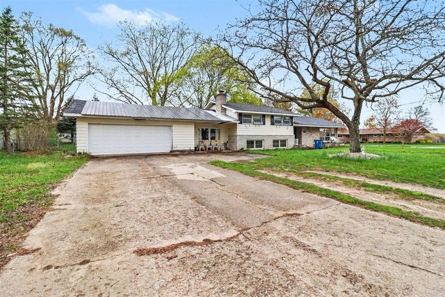117 N Apple Street, Hart, MI 49420