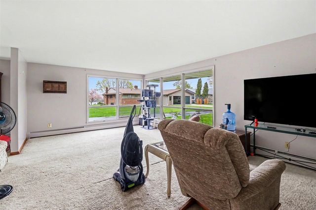 117 N Apple Street, Hart, MI 49420