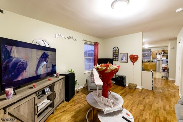 289 S 7Th St, Newark City, NJ 07103