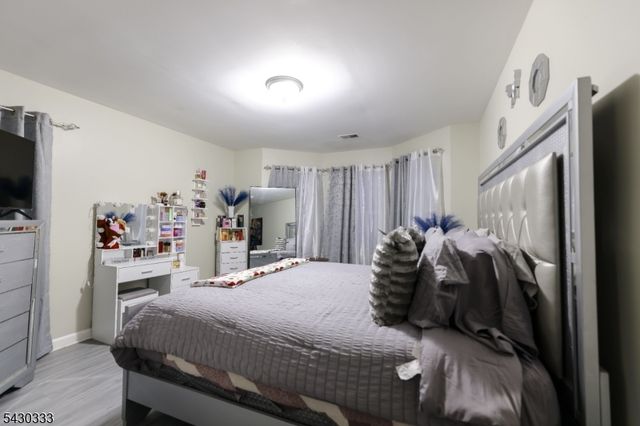 289 S 7Th St, Newark City, NJ 07103