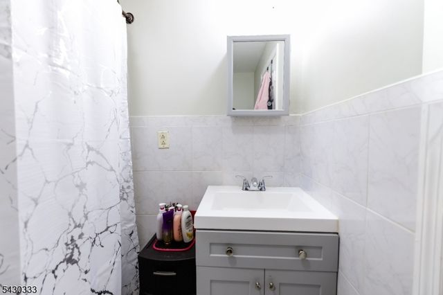 289 S 7Th St, Newark City, NJ 07103