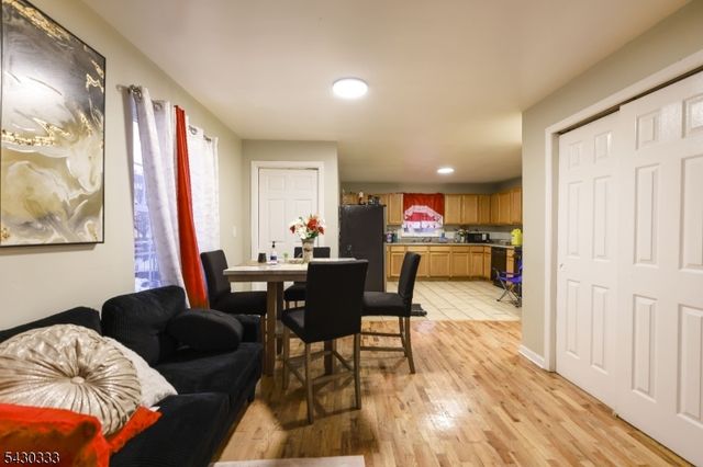 289 S 7Th St, Newark City, NJ 07103
