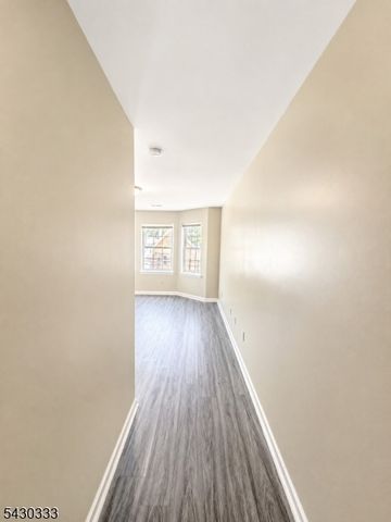 289 S 7Th St, Newark City, NJ 07103