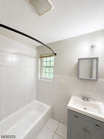 289 S 7Th St, Newark City, NJ 07103