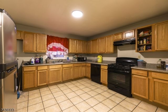 289 S 7Th St, Newark City, NJ 07103