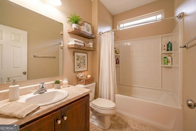 198 Chapel Lake, Savannah, GA 31419