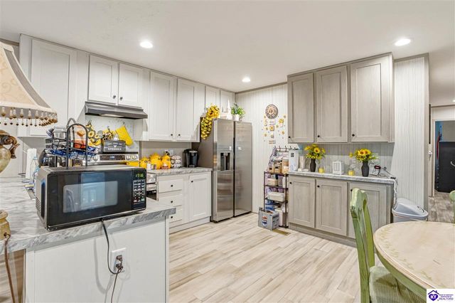 22 Cedar Hill Drive, Elizabethtown, KY 42701