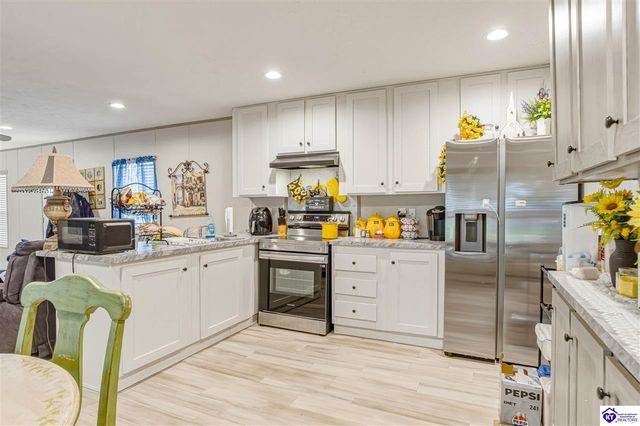 22 Cedar Hill Drive, Elizabethtown, KY 42701