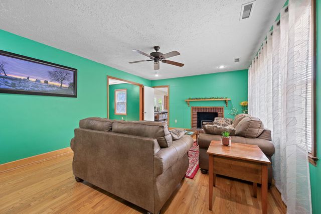 1659 Shady Knoll AVE, Bedford, VA 24523