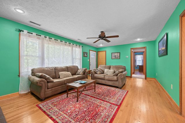 1659 Shady Knoll AVE, Bedford, VA 24523