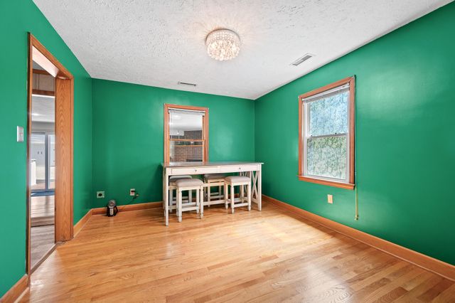 1659 Shady Knoll AVE, Bedford, VA 24523