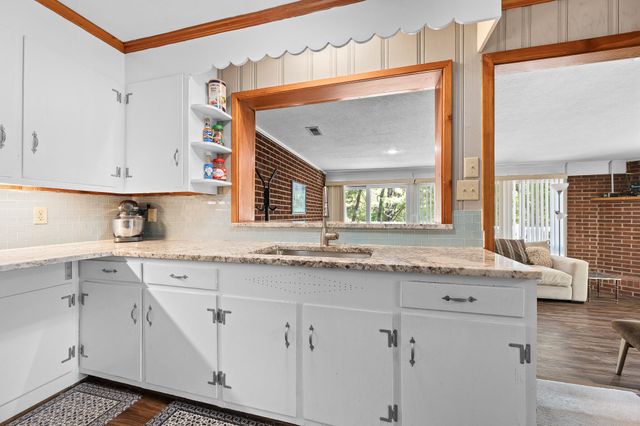1659 Shady Knoll AVE, Bedford, VA 24523