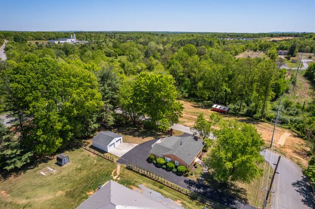 1659 Shady Knoll AVE, Bedford, VA 24523