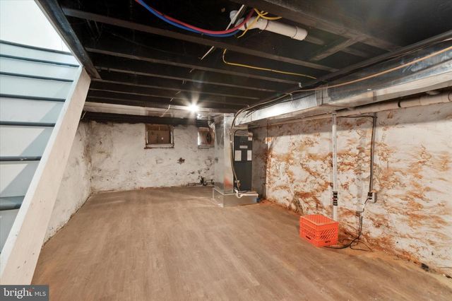 2004 N CLEVELAND ST, Philadelphia, PA 19121