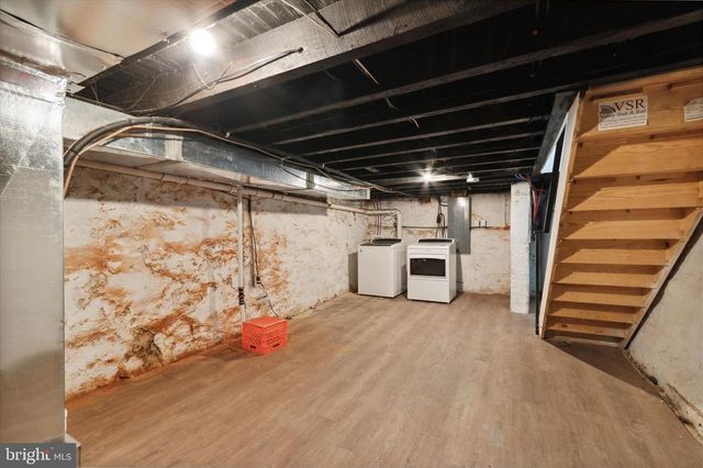 2004 N CLEVELAND ST, Philadelphia, PA 19121