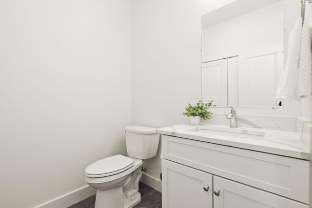 300 Albion Rd 302, Bedford, MA 01730
