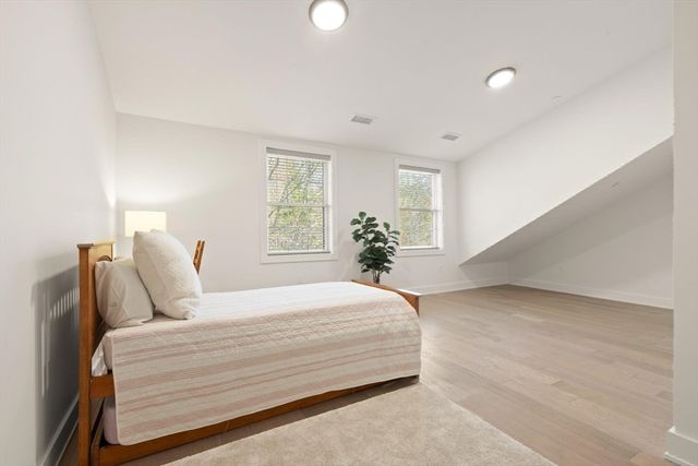 300 Albion Rd 302, Bedford, MA 01730