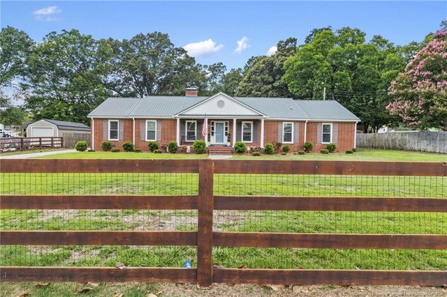 407 N Main Street Street, Raeford, NC 28376