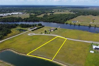 22728 Yellow Button LN, Alva, FL 33920