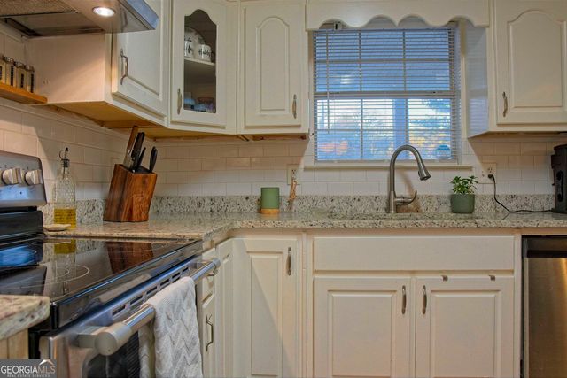 705 Baker Road, Oxford, GA 30054