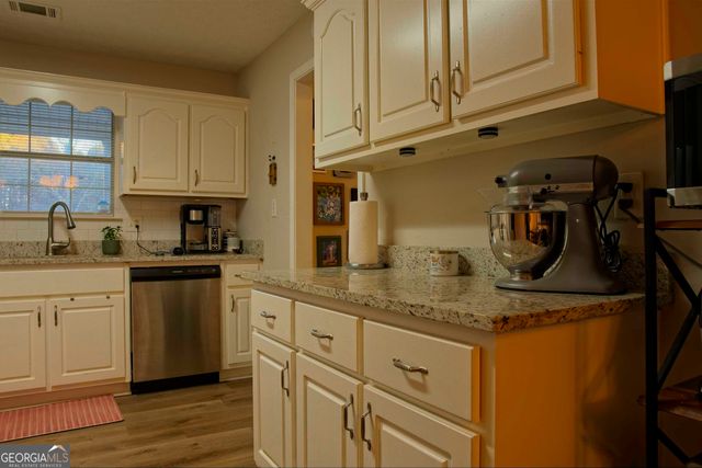 705 Baker Road, Oxford, GA 30054