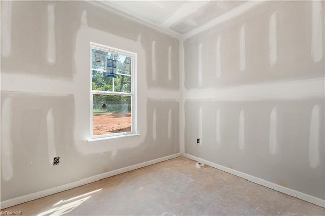 113 Barlow Circle, Winston-salem, NC 27105