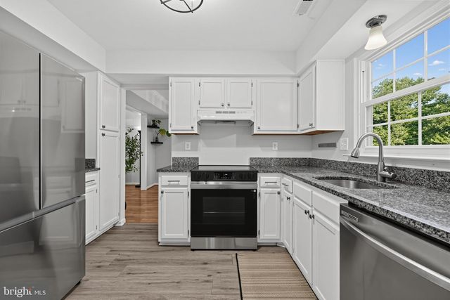 6615 COUGAR CT, Waldorf, MD 20603