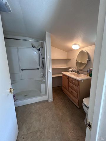 1005 Poplar Rd, Vacaville, CA 95687