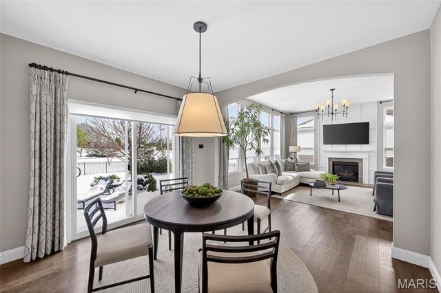 904 Colebrook Court, Lake St Louis, MO 63367