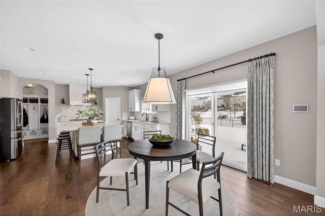 904 Colebrook Court, Lake St Louis, MO 63367