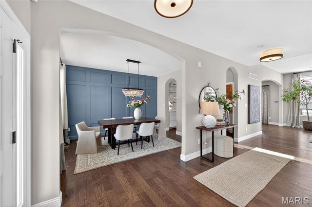 904 Colebrook Court, Lake St Louis, MO 63367