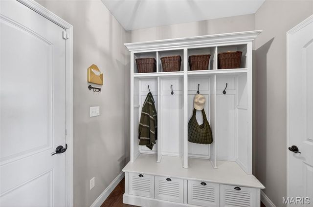 904 Colebrook Court, Lake St Louis, MO 63367