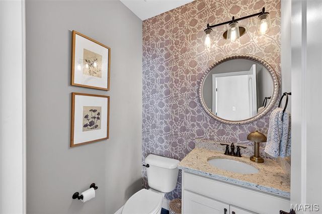 904 Colebrook Court, Lake St Louis, MO 63367