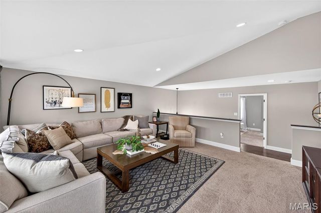 904 Colebrook Court, Lake St Louis, MO 63367