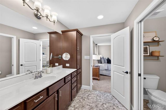 904 Colebrook Court, Lake St Louis, MO 63367