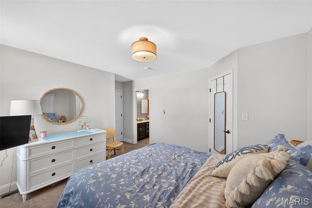 904 Colebrook Court, Lake St Louis, MO 63367