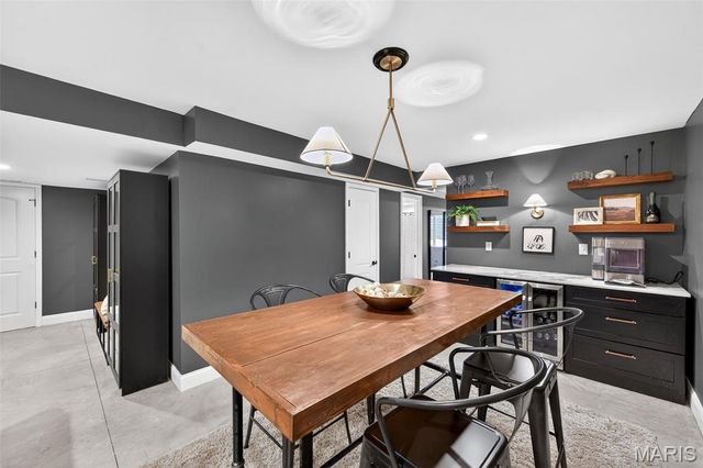 904 Colebrook Court, Lake St Louis, MO 63367