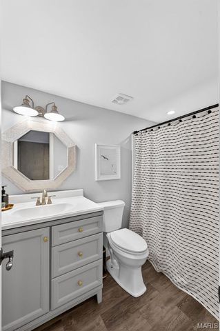 904 Colebrook Court, Lake St Louis, MO 63367