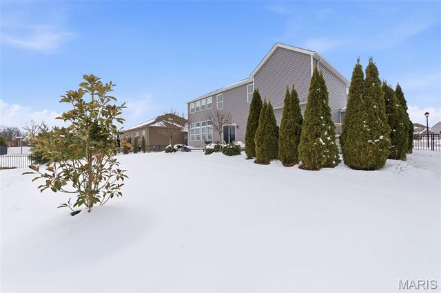 904 Colebrook Court, Lake St Louis, MO 63367