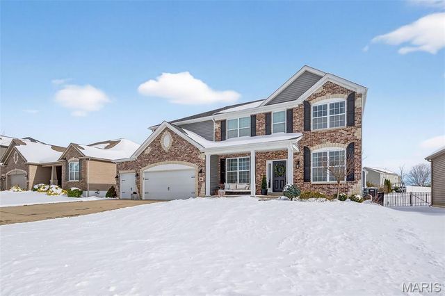 904 Colebrook Court, Lake St Louis, MO 63367