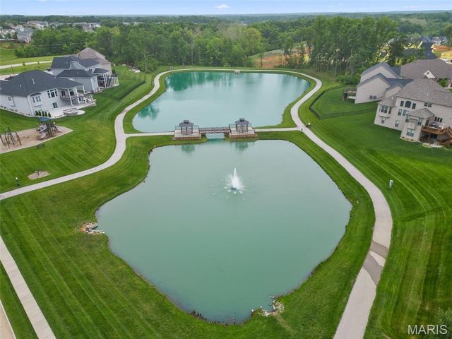 904 Colebrook Court, Lake St Louis, MO 63367