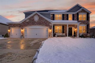 904 Colebrook Court, Lake St Louis, MO 63367