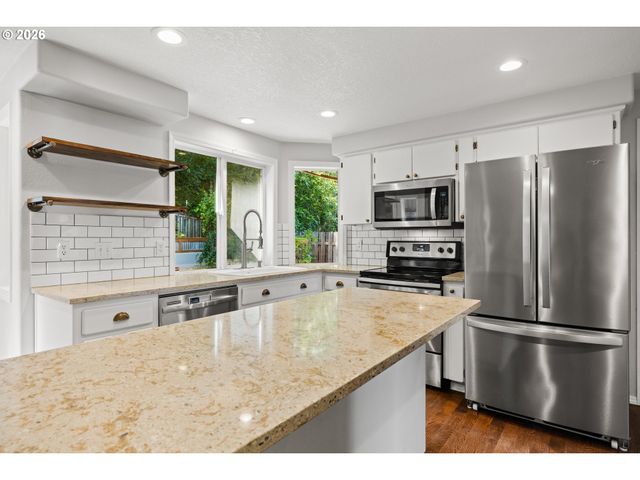 15350 Sw FIRTREE Dr, Portland, OR 97223
